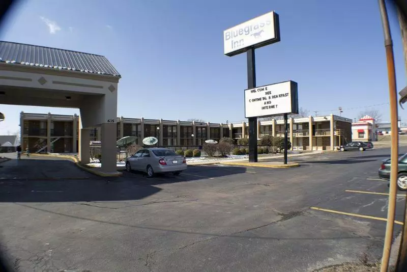 호텔 Bluegrass Inn