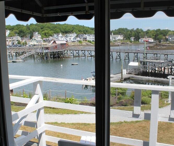 בית מלון כפרי Boothbay Harbor Inn
