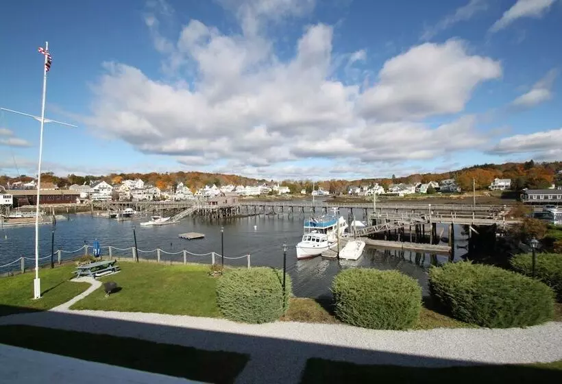 ホテル Boothbay Harbor Inn