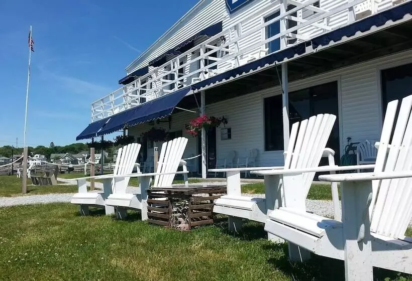 ホテル Boothbay Harbor Inn