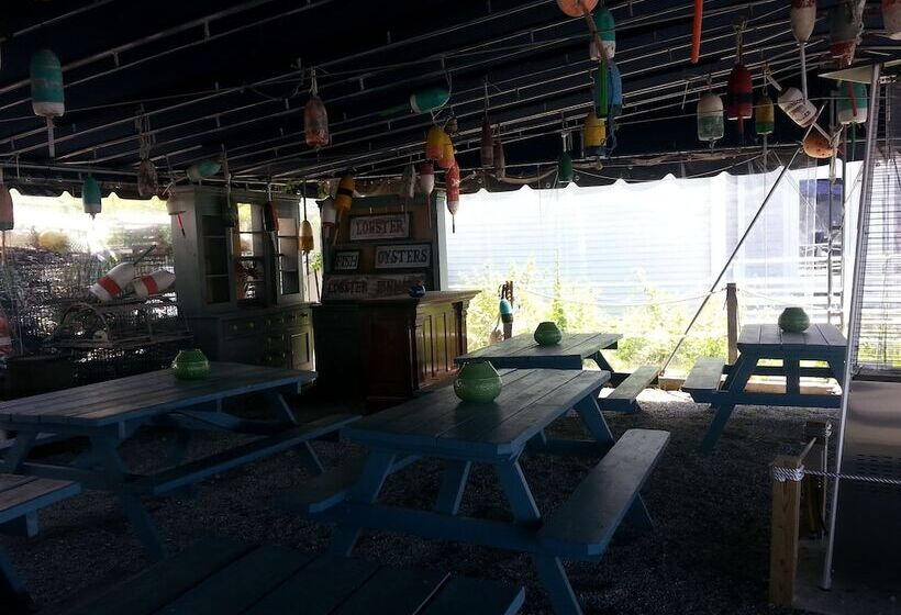 בית מלון כפרי Boothbay Harbor Inn