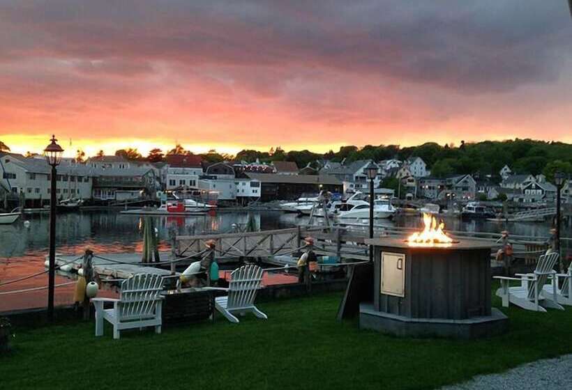 בית מלון כפרי Boothbay Harbor Inn