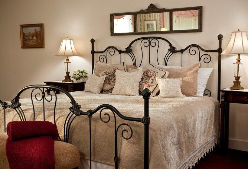 ホテル Brook Farm Inn