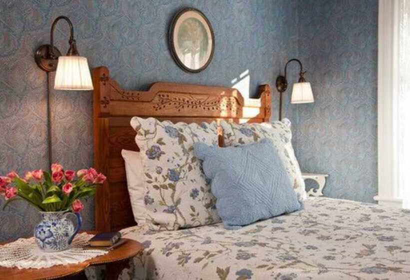 ホテル Brook Farm Inn