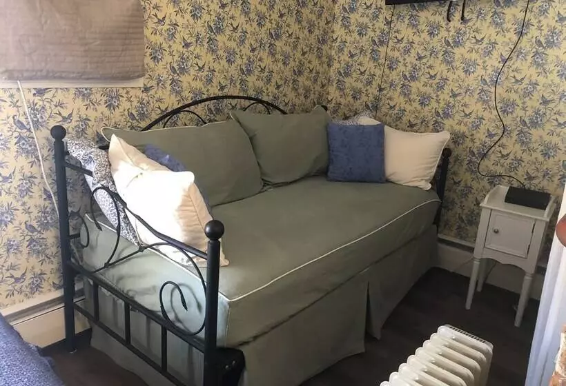 هتل Brook Farm Inn