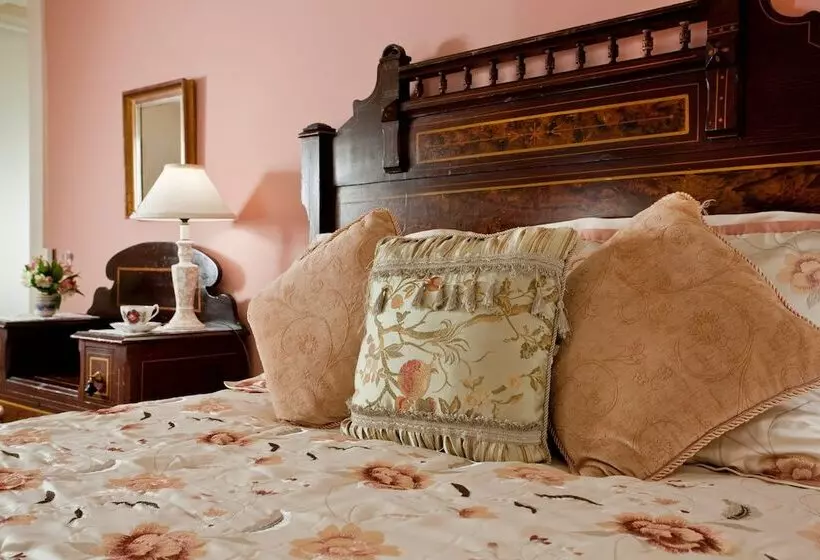 هتل Brook Farm Inn