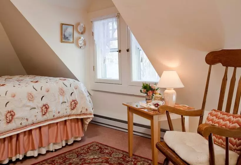 هتل Brook Farm Inn