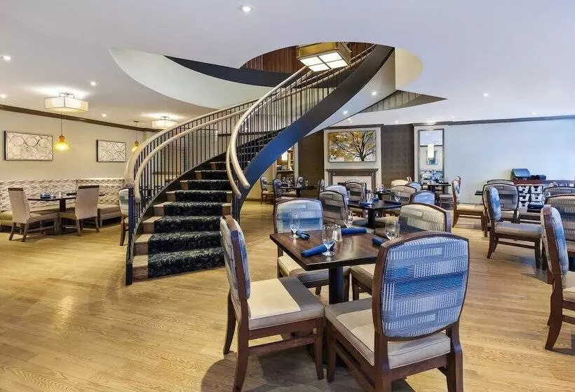 Отель Crowne Plaza Syracuse, An Ihg