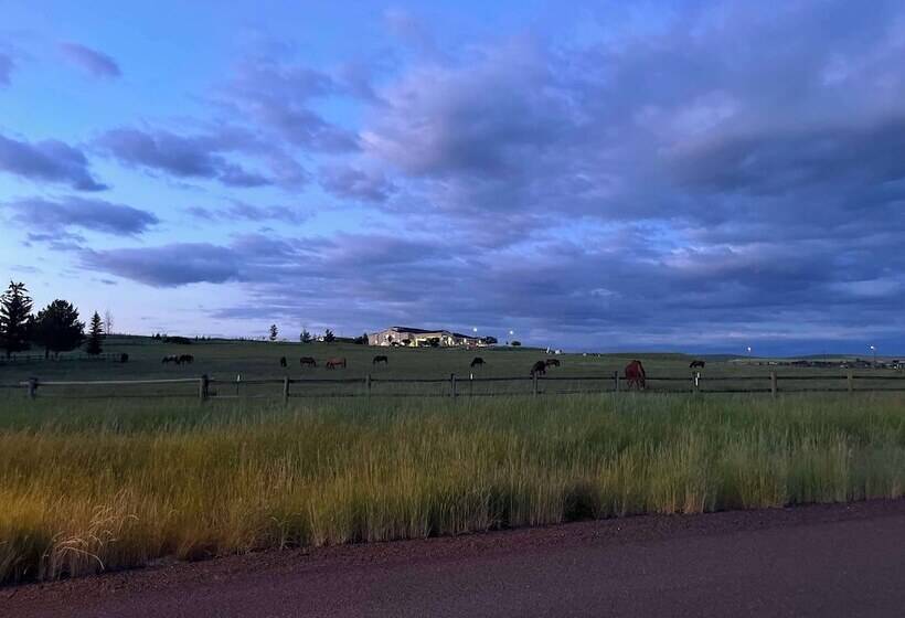 فندق Surestay Plus By Best Western Enterprise