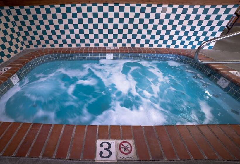 فندق Surestay Plus By Best Western Enterprise