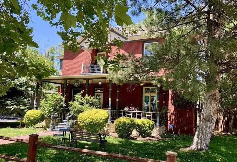 Bed and Breakfast El Cuervo Abq