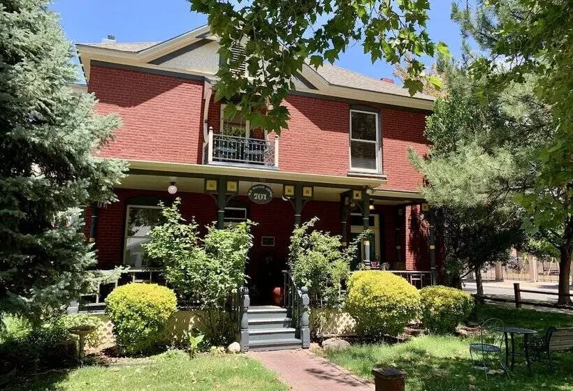 Bed and Breakfast El Cuervo Abq