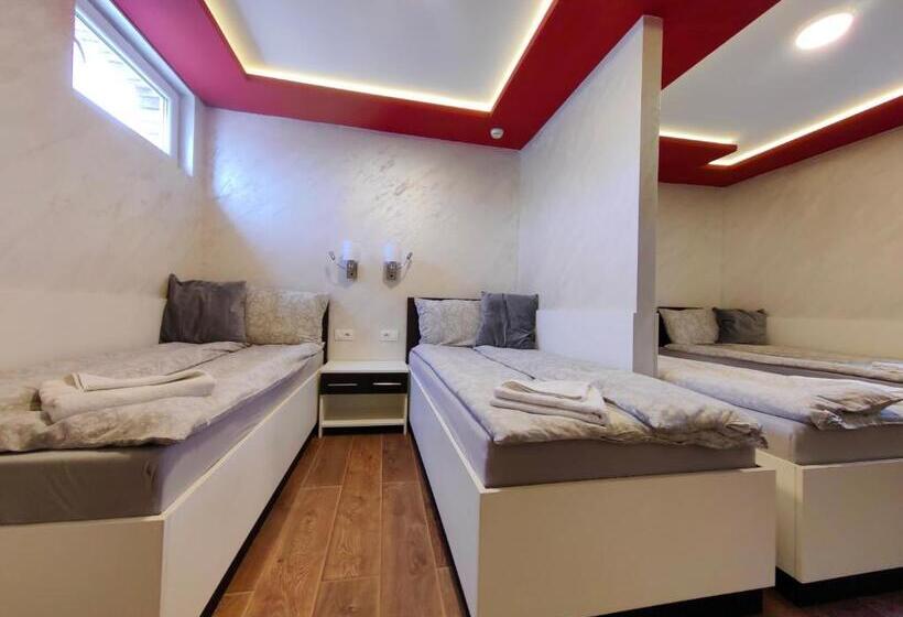 هاستل Oldbrick Pub