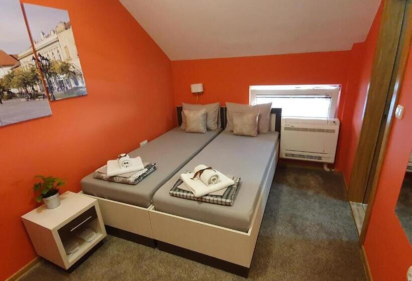 هاستل Oldbrick Pub