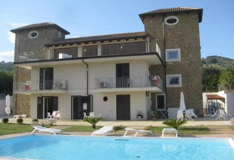 Aamiaismajoitus (B&B) Le Torri Del Cilento