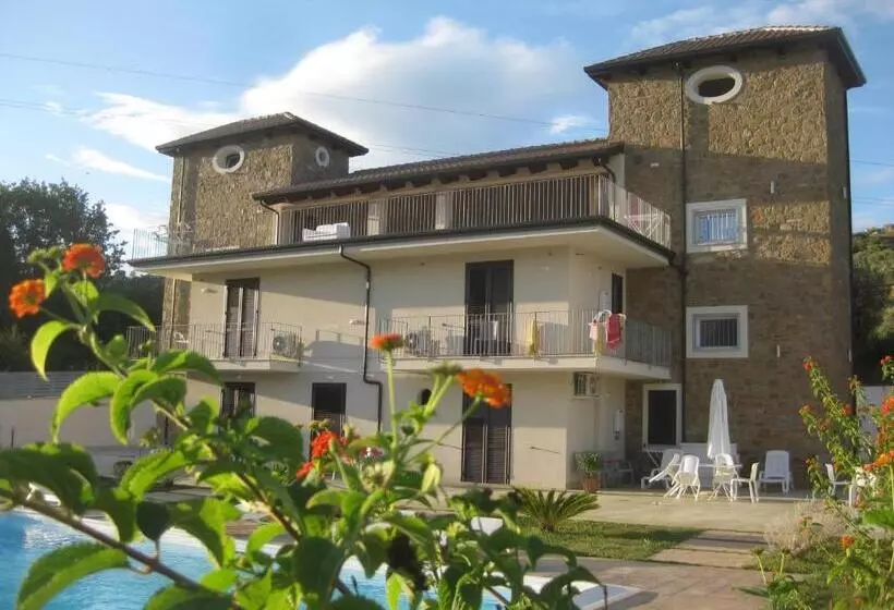 Aamiaismajoitus (B&B) Le Torri Del Cilento