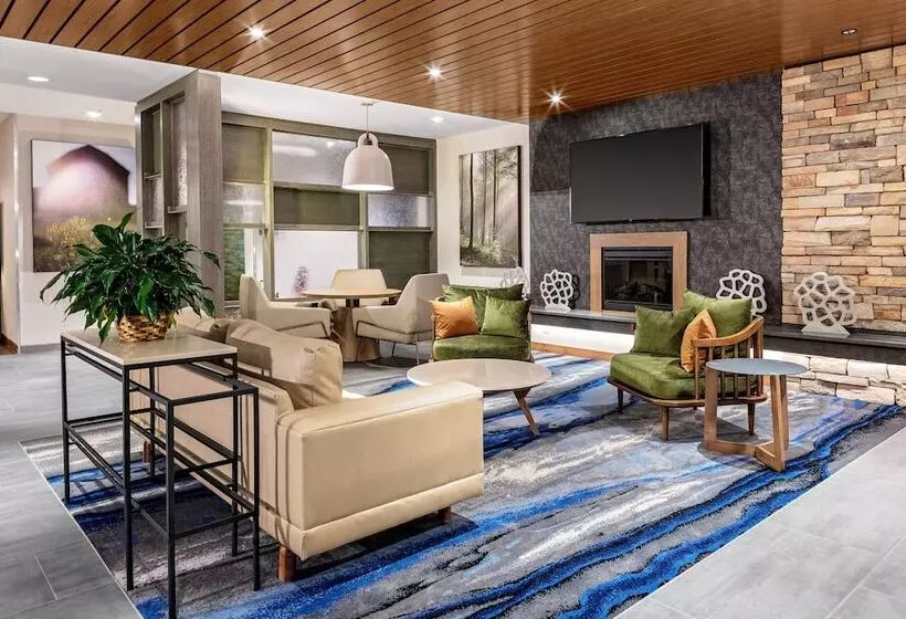 Hotelli Fairfield Inn & Suites By Marriott Queensbury Glens Falls/lake George