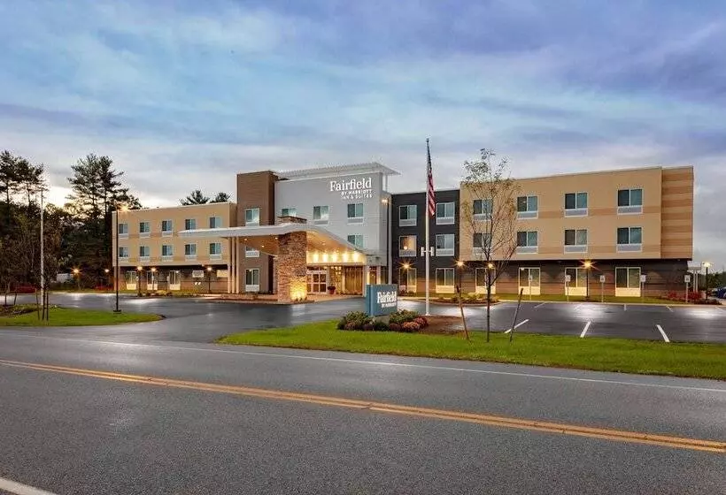 Hotelli Fairfield Inn & Suites By Marriott Queensbury Glens Falls/lake George