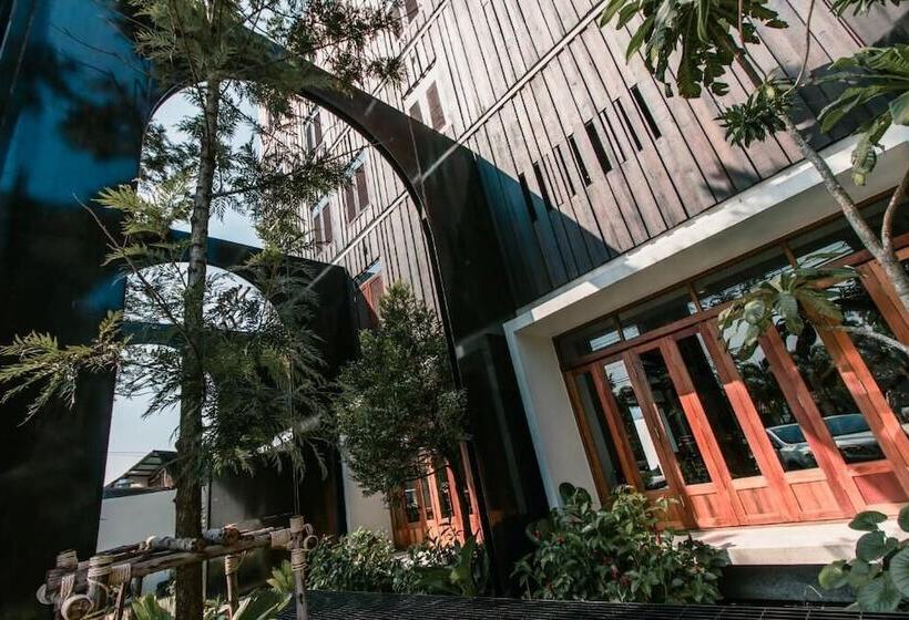 Hotel Gahn   Sha Plus