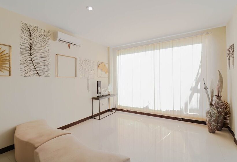 בית מלון כפרי Oyo 1258 Balitone Residence