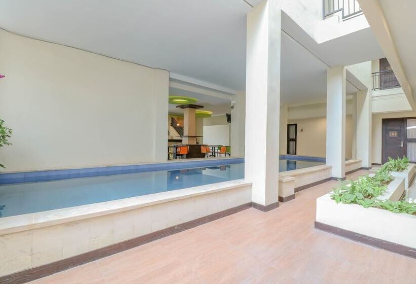 בית מלון כפרי Oyo 1258 Balitone Residence