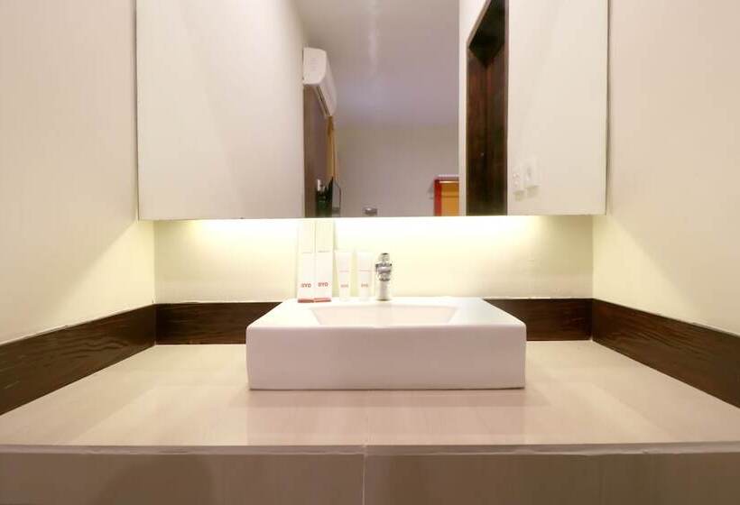 בית מלון כפרי Oyo 1258 Balitone Residence