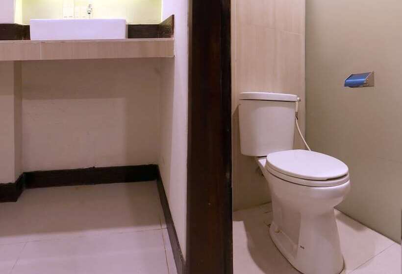 בית מלון כפרי Oyo 1258 Balitone Residence