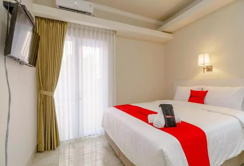 ペンション Reddoorz Near Taman Makam Pahlawan Cikutra