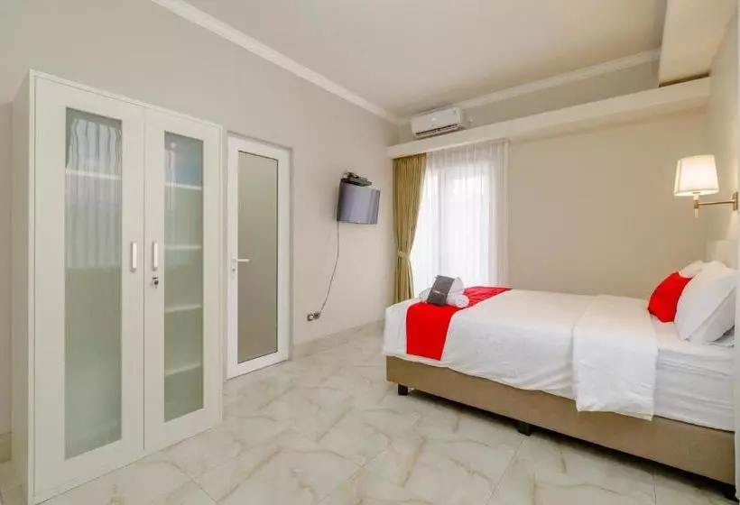 ペンション Reddoorz Near Taman Makam Pahlawan Cikutra