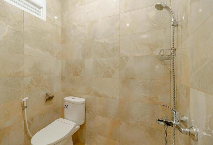 פנסיון Reddoorz Near Taman Makam Pahlawan Cikutra