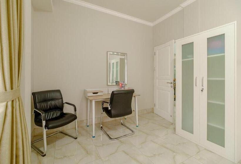 פנסיון Reddoorz Near Taman Makam Pahlawan Cikutra