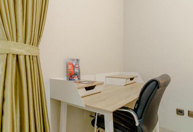 פנסיון Reddoorz Near Taman Makam Pahlawan Cikutra