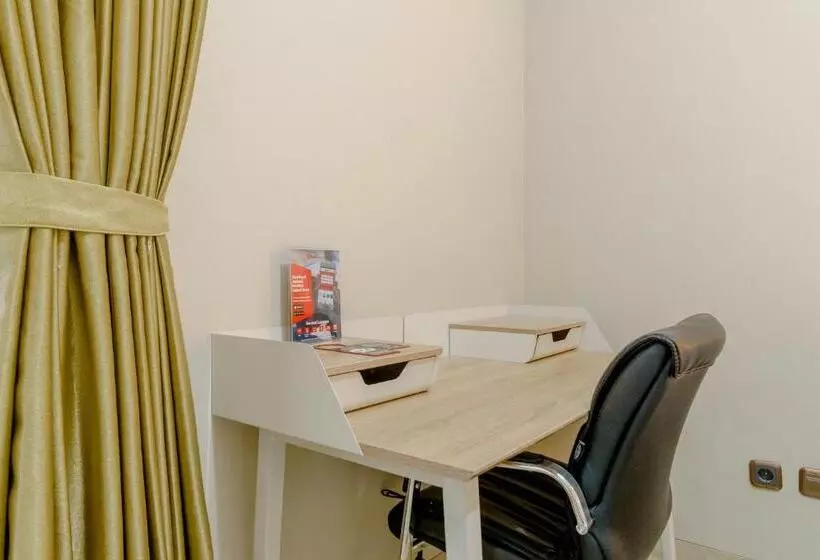 ペンション Reddoorz Near Taman Makam Pahlawan Cikutra