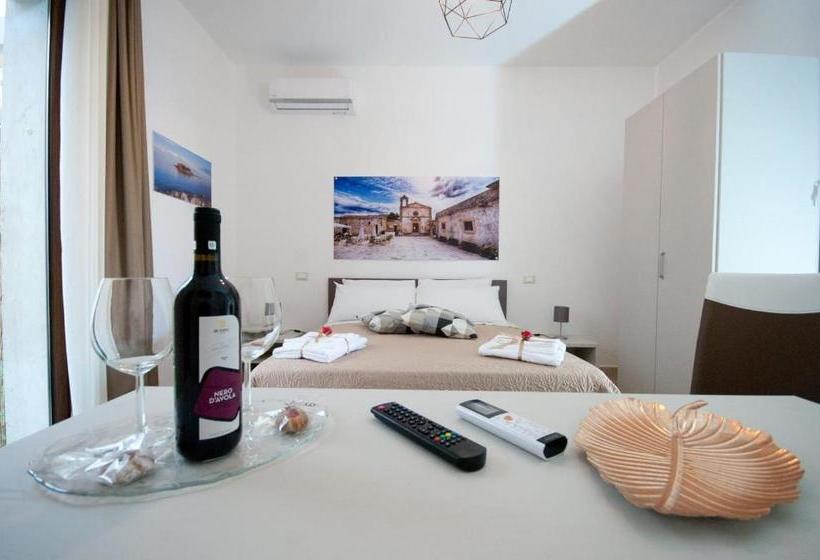 펜션 Val Di Noto Rooms