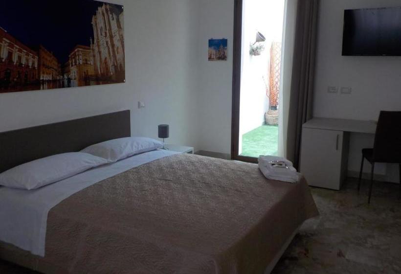 펜션 Val Di Noto Rooms