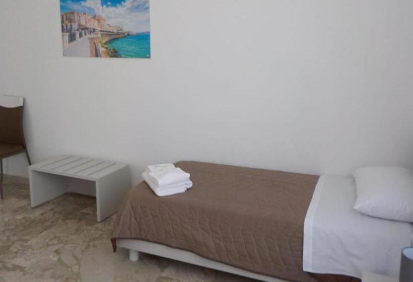 펜션 Val Di Noto Rooms