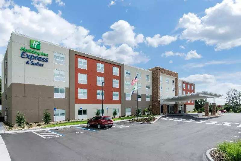 Hotelli Holiday Inn Express & Suites   Ruskin, An Ihg