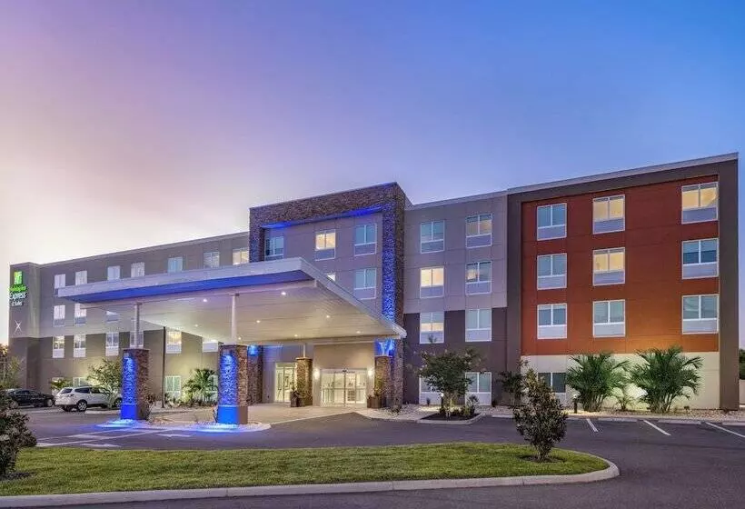 Hotelli Holiday Inn Express & Suites   Ruskin, An Ihg