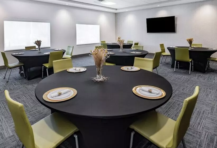 Hotelli Holiday Inn Express & Suites   Ruskin, An Ihg