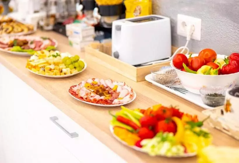 پانسیون Casa Cu Nuc