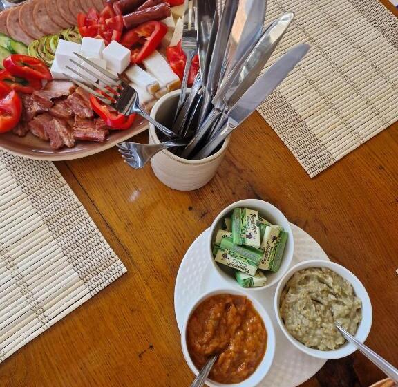 پانسیون Flori Haus Saschiz