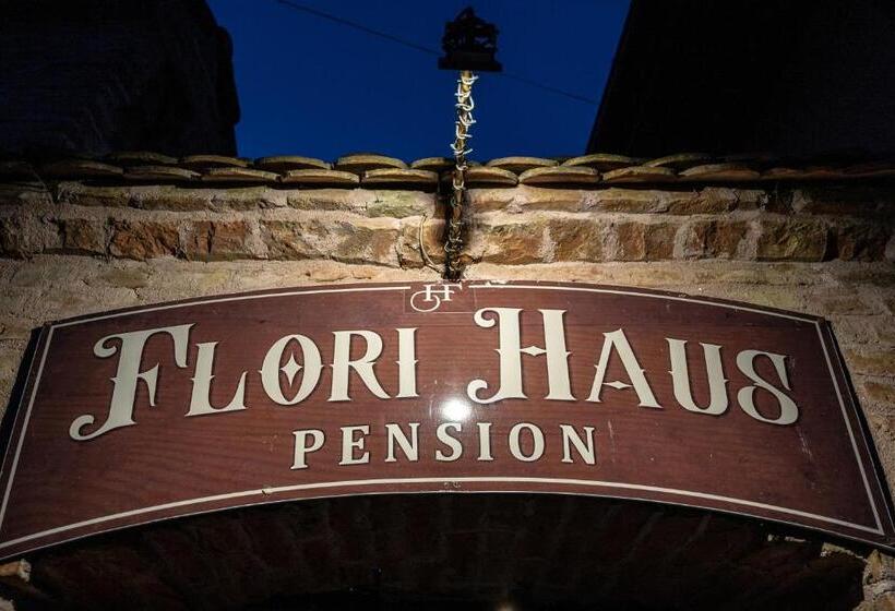 پانسیون Flori Haus Saschiz