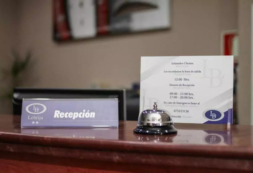 ホテル Lb Lebrija By Ma 22 Puntos