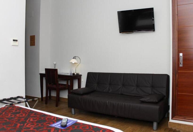 ホテル Lb Lebrija By Ma 22 Puntos