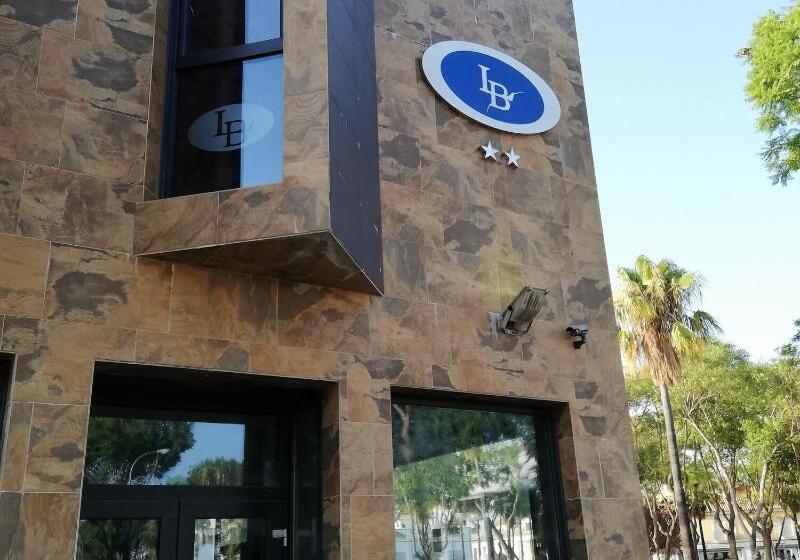 ホテル Lb Lebrija By Ma 22 Puntos