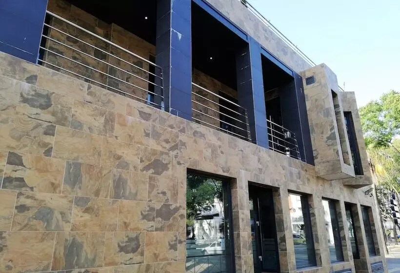 ホテル Lb Lebrija By Ma 22 Puntos