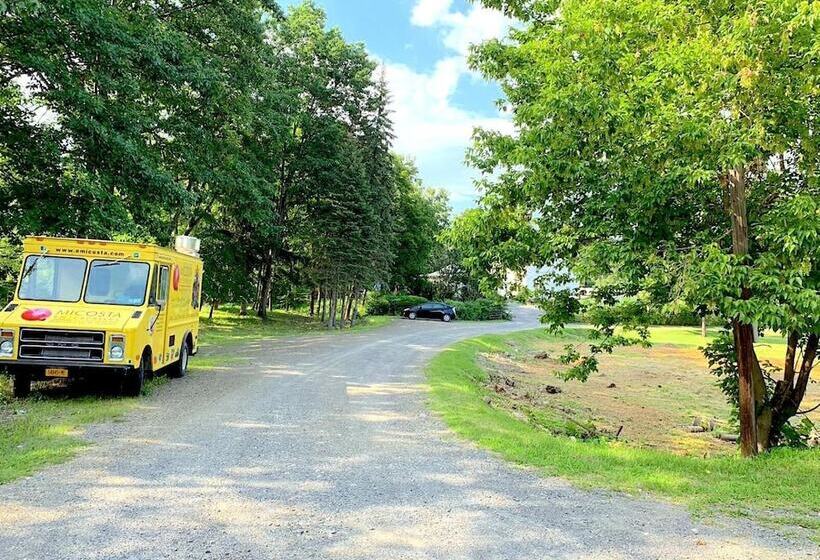 פנסיון Micosta Leisure Inn