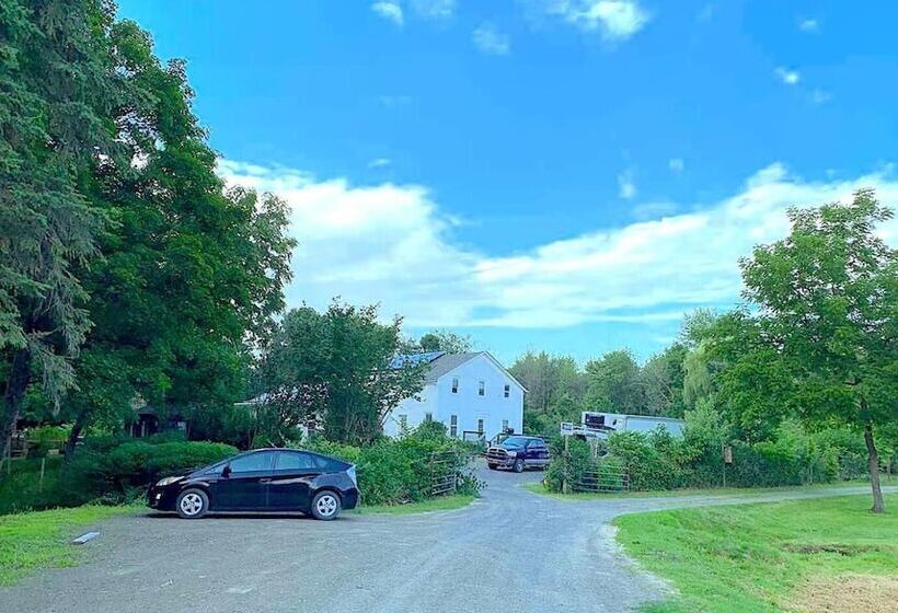 פנסיון Micosta Leisure Inn