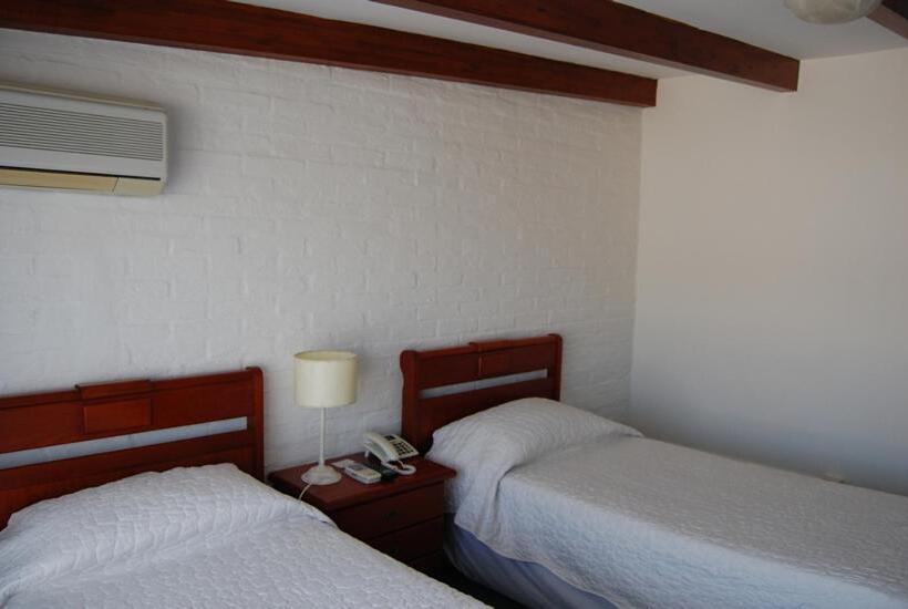 Отель Mercedes Rambla