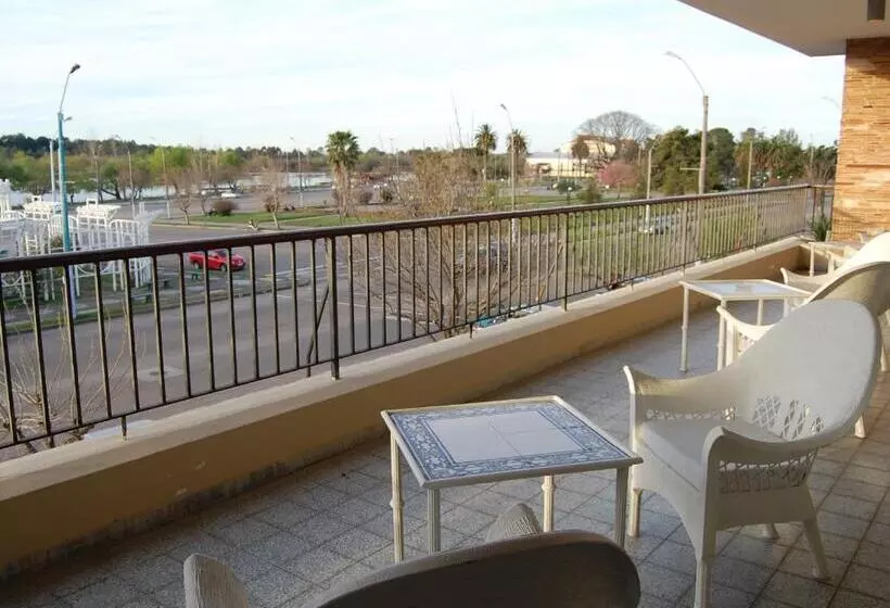 ホテル Mercedes Rambla